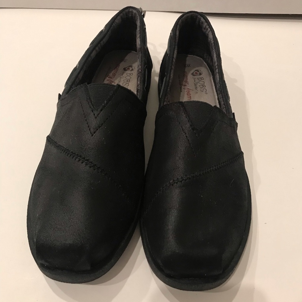 Bobs from Skechers Women’s Chill Luxe Slide On W9